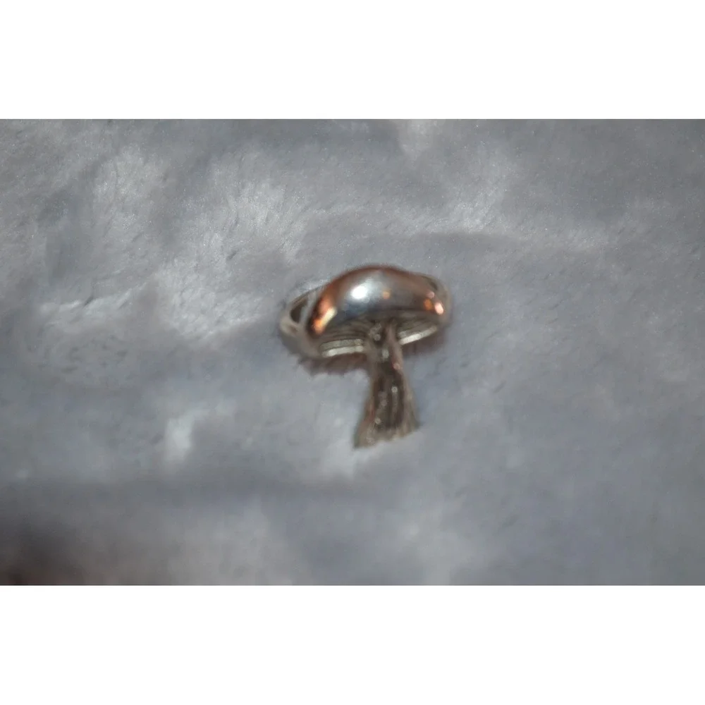 Silver Tone Mushroom Ring Size 6.75 Forest Nature‎ Woodland